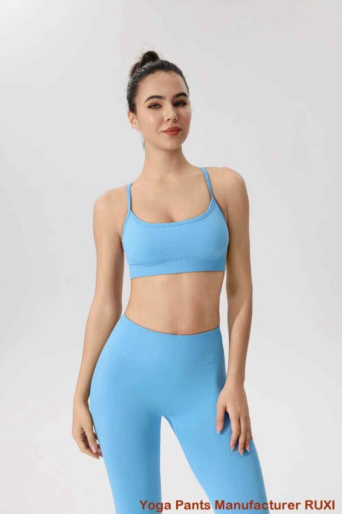 Γυναικείο αθλητικό σορτς με τσέπες